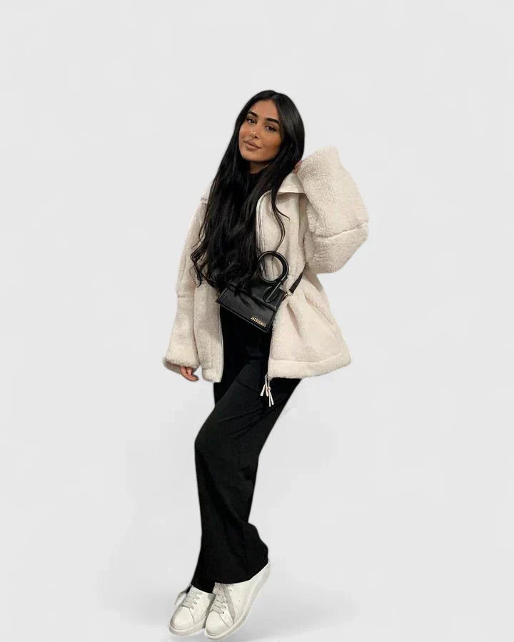 Tia Bequeme Jacke
