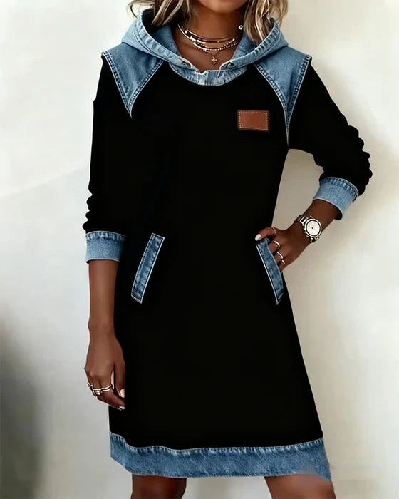 Lunariae – Modernes Kapuzenkleid