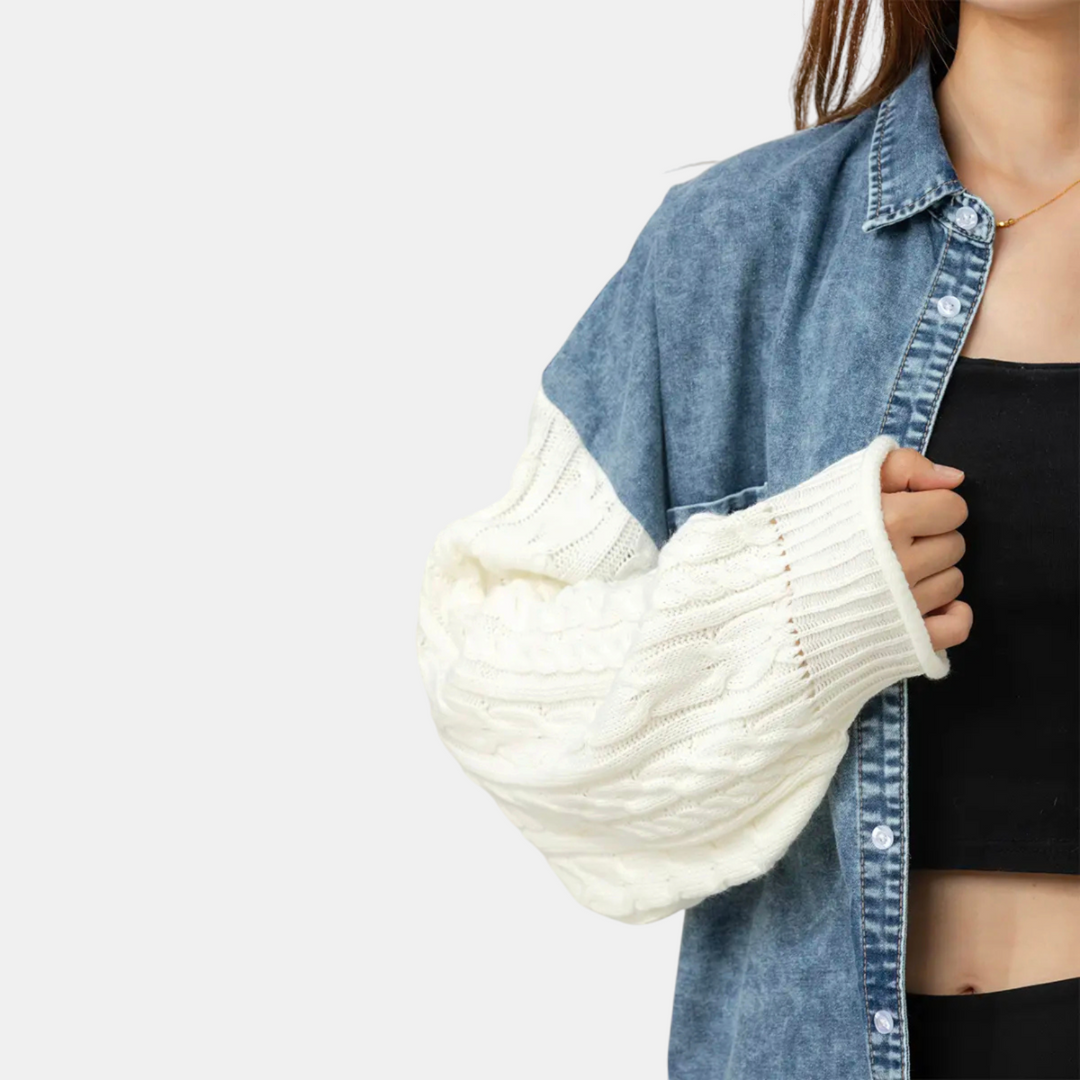 Damen Denim-Jacke mit Kabelstrick-Einsatz und Knopfleiste, rohem Saum