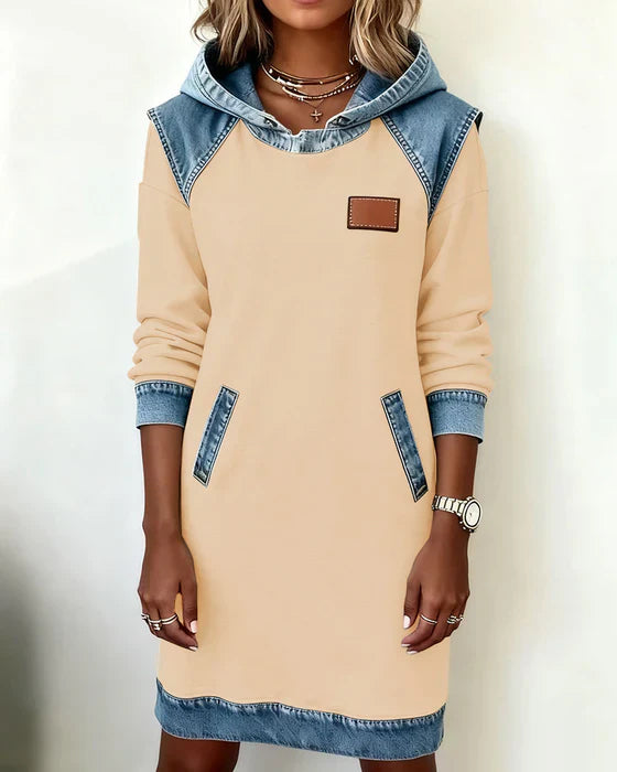 Lunariae – Modernes Kapuzenkleid