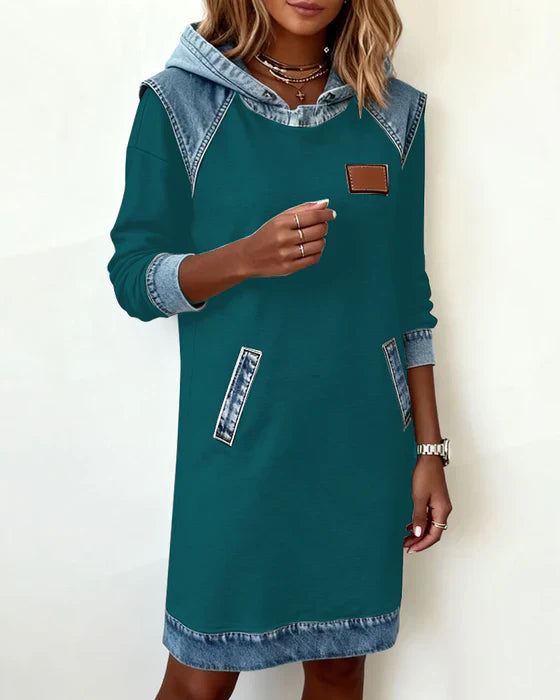 Lunariae – Modernes Kapuzenkleid