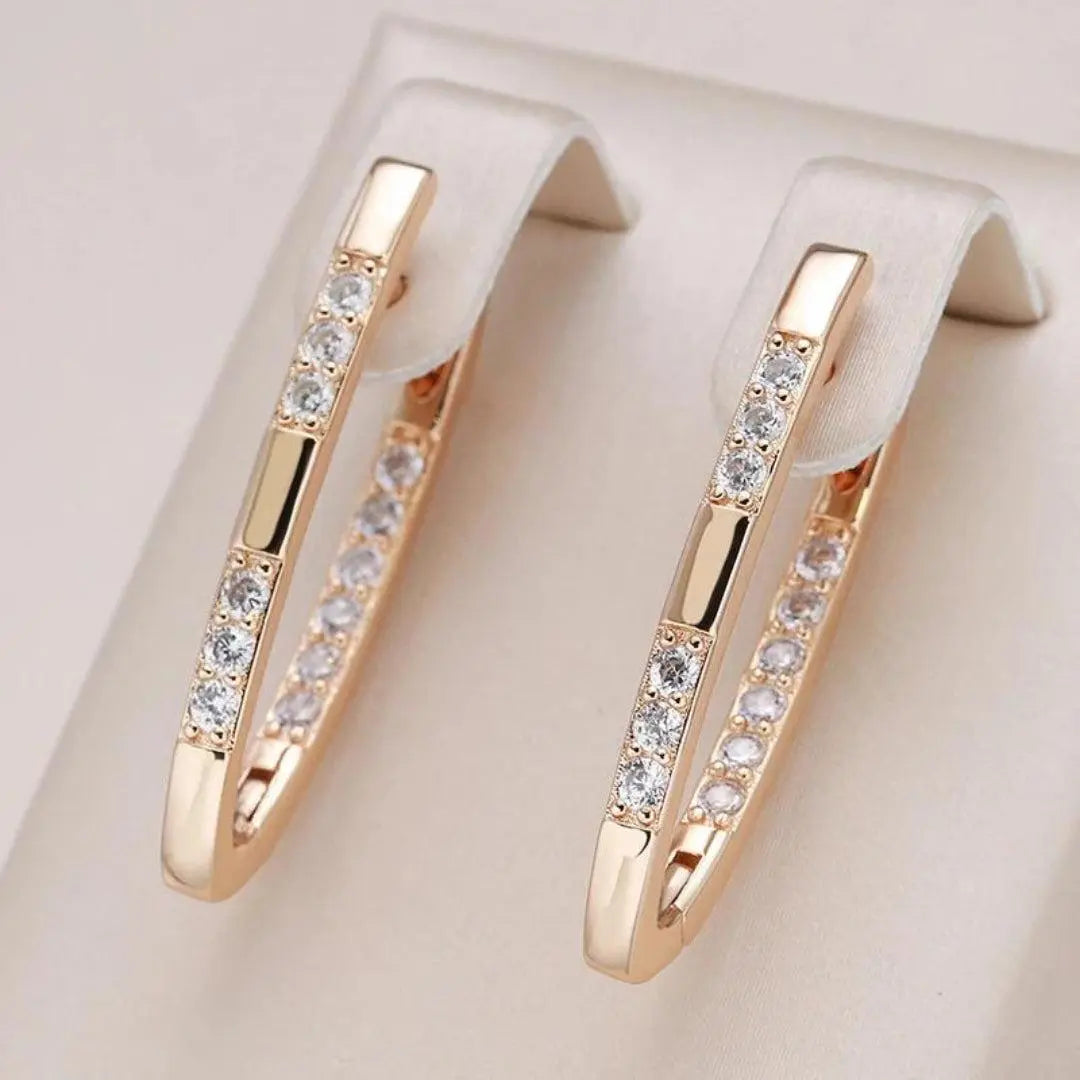 Elegante Ohrringe mit Zirkonia-Steinen