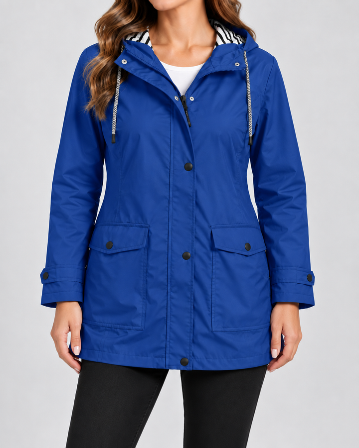 Wasserdichte Jacke mit Kapuze