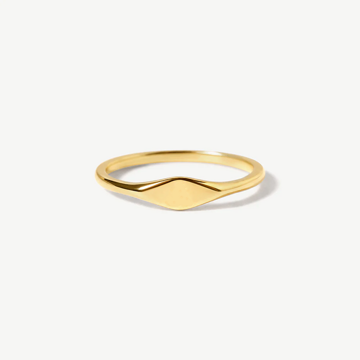 Zarte Initialring