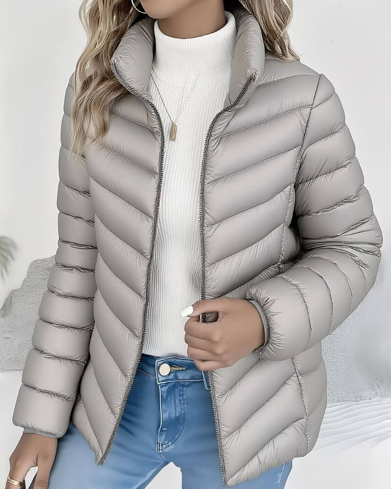Eva I Leichte Pufferjacke mit Stehkragen und Reißverschluss