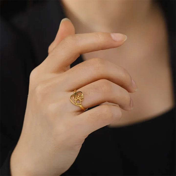Ring mit Herz und Pfote aus Edelstahl für Tierliebhaber