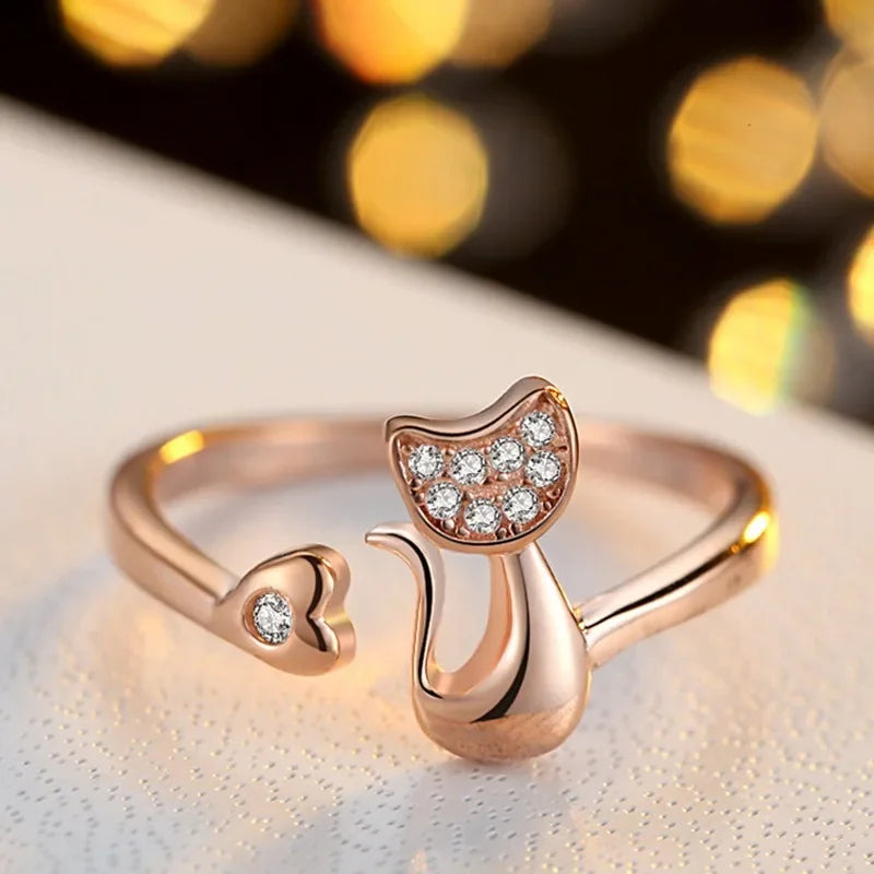 Offener Ring mit süßem Katzenmotiv – Zirkonia
