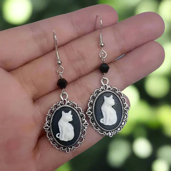 Vintage White Cat Ohrringe – Schmuck mit silberner Fassung für Damen