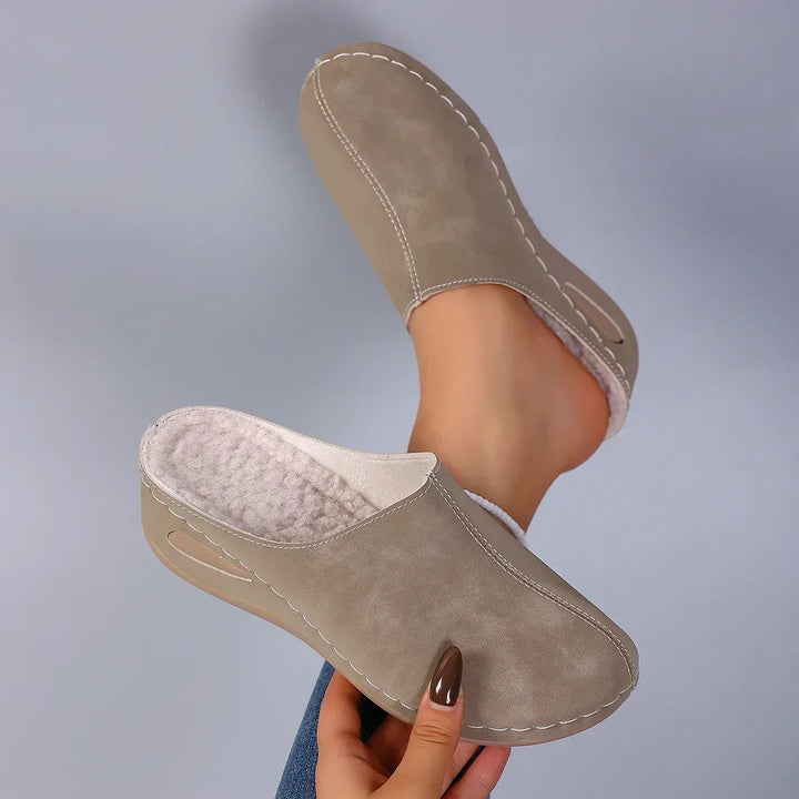 Warme orthopädische Pantoffeln für täglichen Komfort