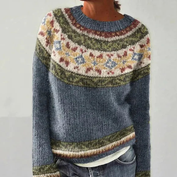 Gemusterter Winterpullover