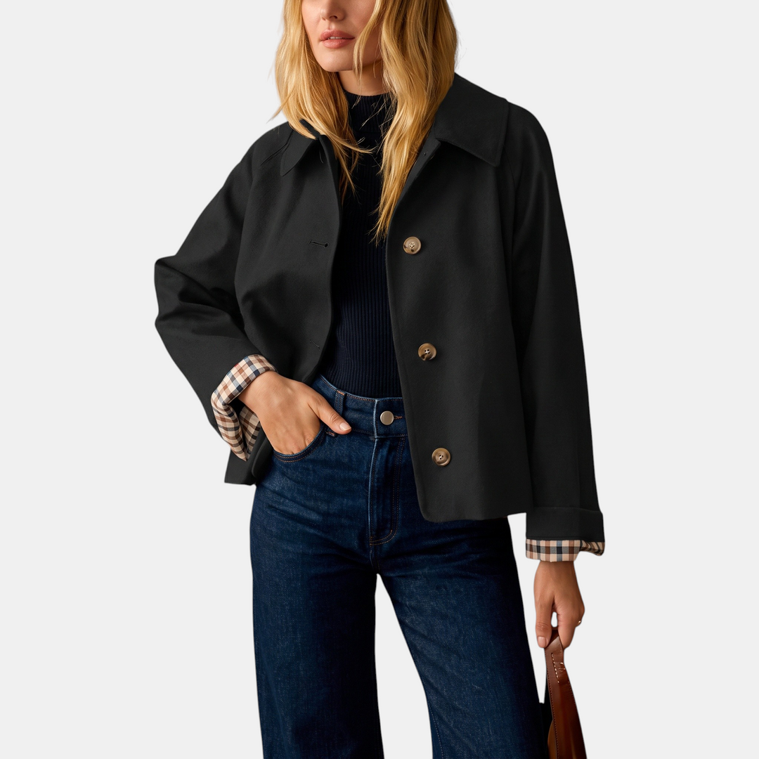 Damen Kurz-Trenchcoat mit kariertem Futter und goldenen Knöpfen