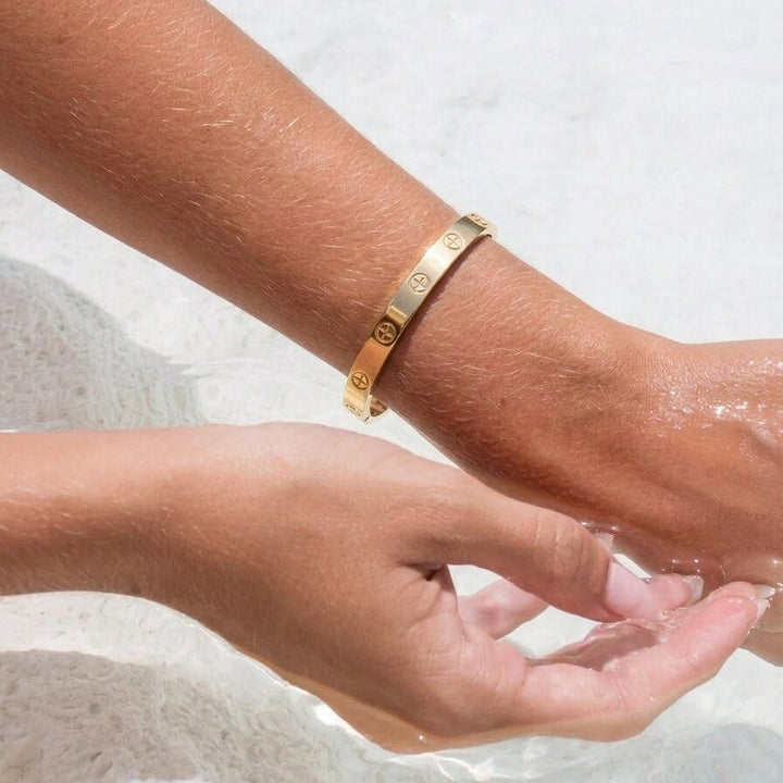 Klassisches Armreif-Armband