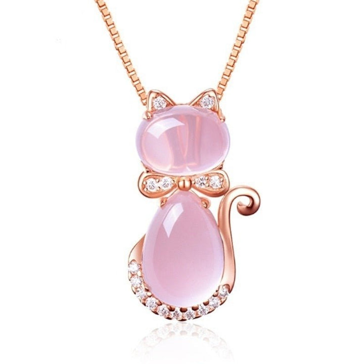 Halskette mit süßem rosa Katzenstein und Zirkon