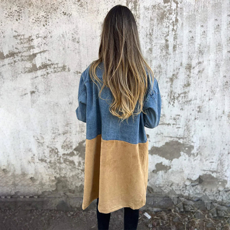 Stylischer mittellanger Trenchcoat mit Denim-Details