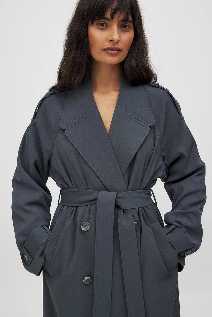 Zeitloser Trenchcoat für mühelosen Stil