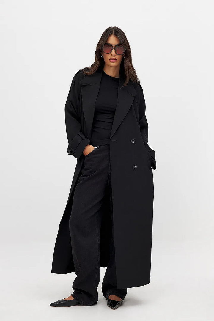 Zeitloser Trenchcoat für mühelosen Stil
