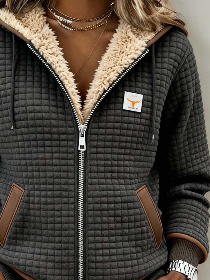 Gefütterte Steppjacke mit Kapuze